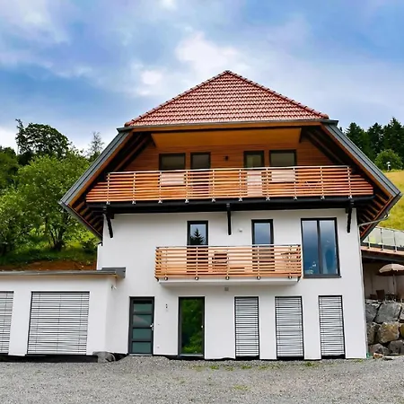 Mit Whirlpool Und Fass Sauna Im Schwarzwald *