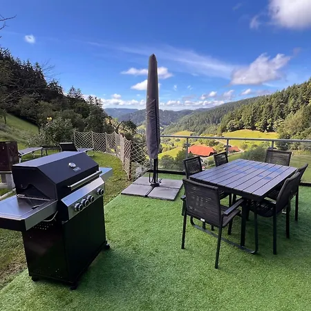 شقة Mit Whirlpool Und Fass Sauna Im Schwarzwald هاوزاخ